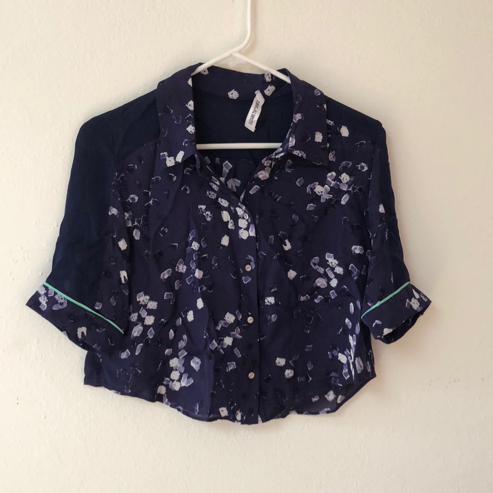 Elizabeth and James purple & white crop button-up